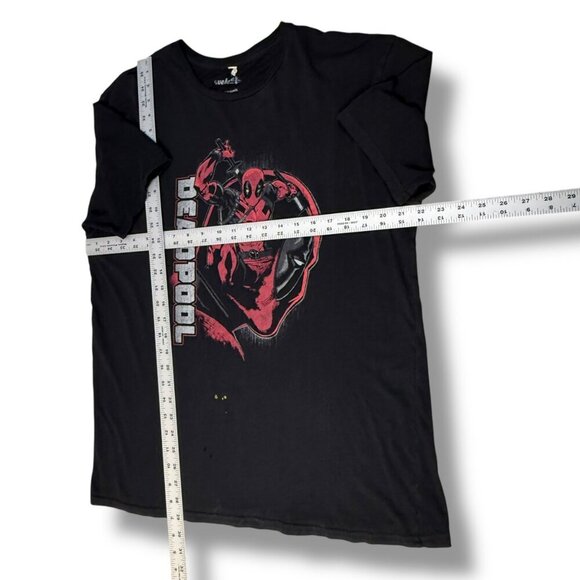 WeLoveFine Marvel Deadpool Shirt Sz XL Black Graphic Comic Distressed Cotton Tee - Picture 5 of 8